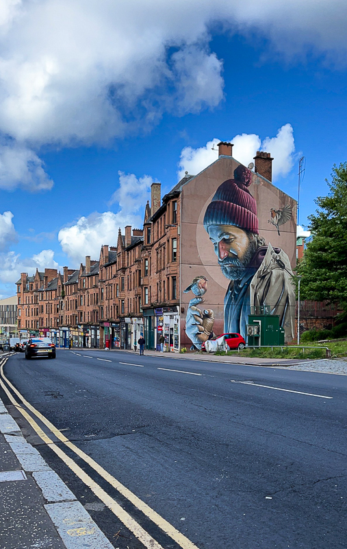 Scotland Elopement Photographer. How to Elope in Scotland. Glasgow famous mural